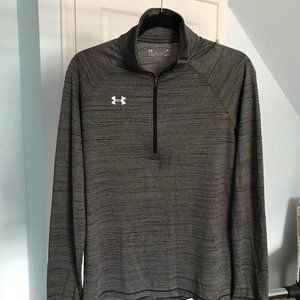 Loose HeatGear Long-Sleeved Under Armour Pullover
